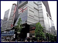 Kabukicho 24 - Toho Bldg